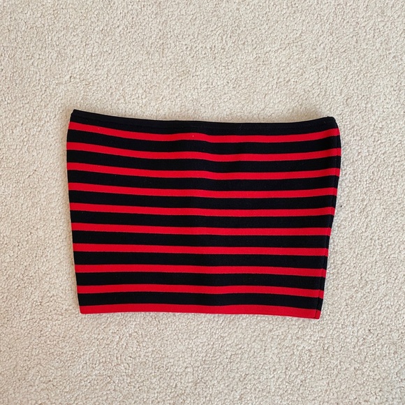 Aritzia Tops - Aritzia (Babaton) Tube Top